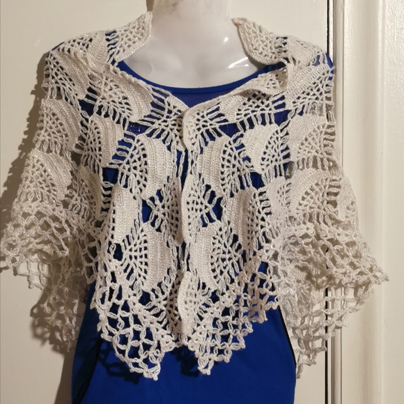 New Handmade shawl. - Picture 1 of 3